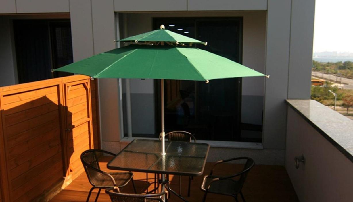 Riviera Incheon Airport Hotel מראה חיצוני תמונה